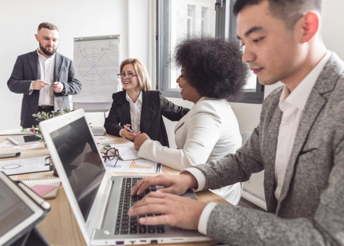 Analyse financière collaborative en entreprise