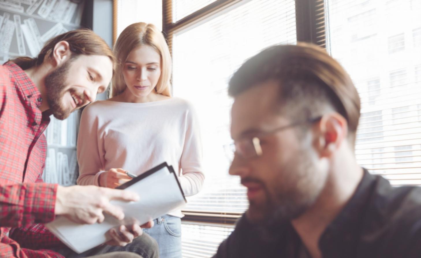 Analyse détaillée de données financières avec graphiques et tableaux de rentabilité